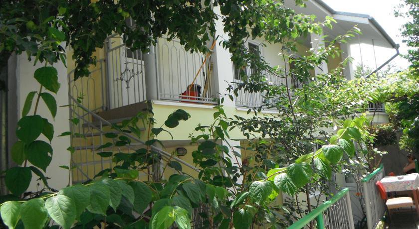 Гостиница Guest house Pionerskaya 42 Алушта-8